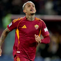 Roma e Juventus dividem pontos em clássico decidido nos minutos finais