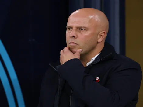 Arne Slot, do Liverpool, critica característica de jogo da Premier