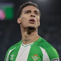 Cucho diz que Antony se esforça e está atuando lesionado