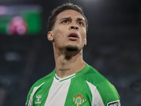 Cucho diz que Antony se esforça e está atuando lesionado