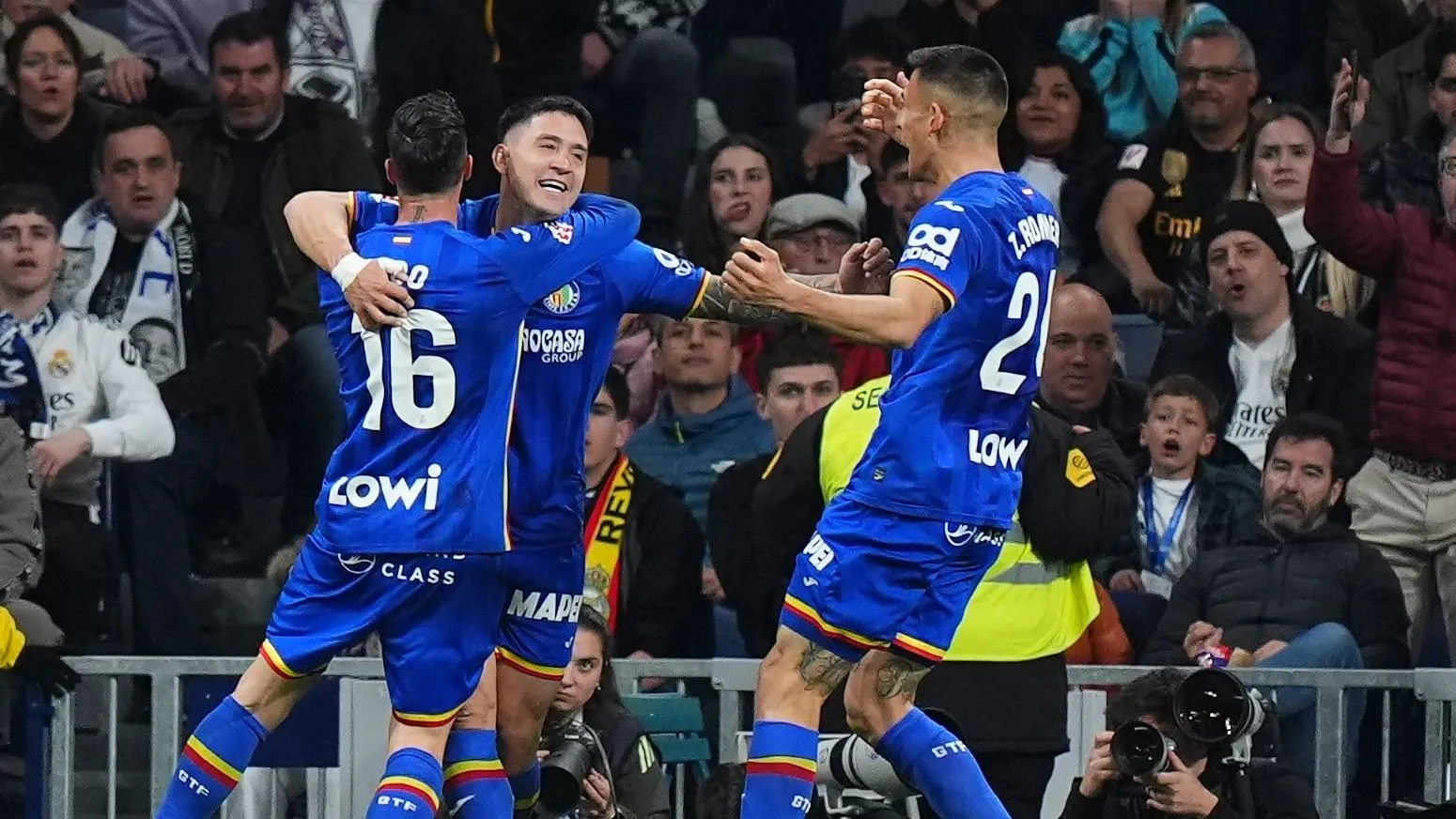 Jogadores do Getafe comemorando gol contra o Real Madrid. Foto: Angel Martinez/Getty Images