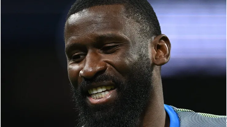 Rudiger durante aquecimento pelo Real Madrid. (Photo by Denis Doyle/Getty Images)