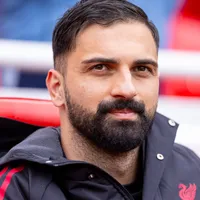 Valencia tem interesse no retorno do goleiro Mamardashvili, dos Reds