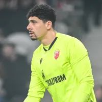 Matheus Magalhães, alvo do Botafogo, deve permanecer no Estrela Vermelha