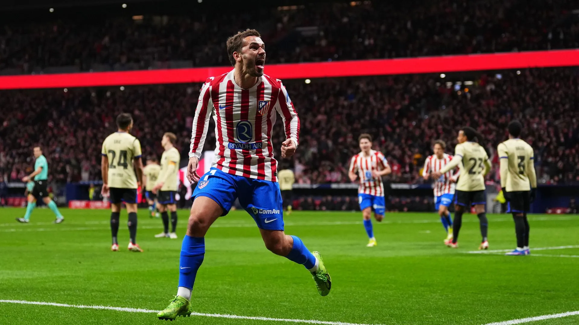 Griezmann comemorando gol no jogo de ida entre Atlético de Madrid e Barcelona (foto: Angel Martínez/Getty Images)
