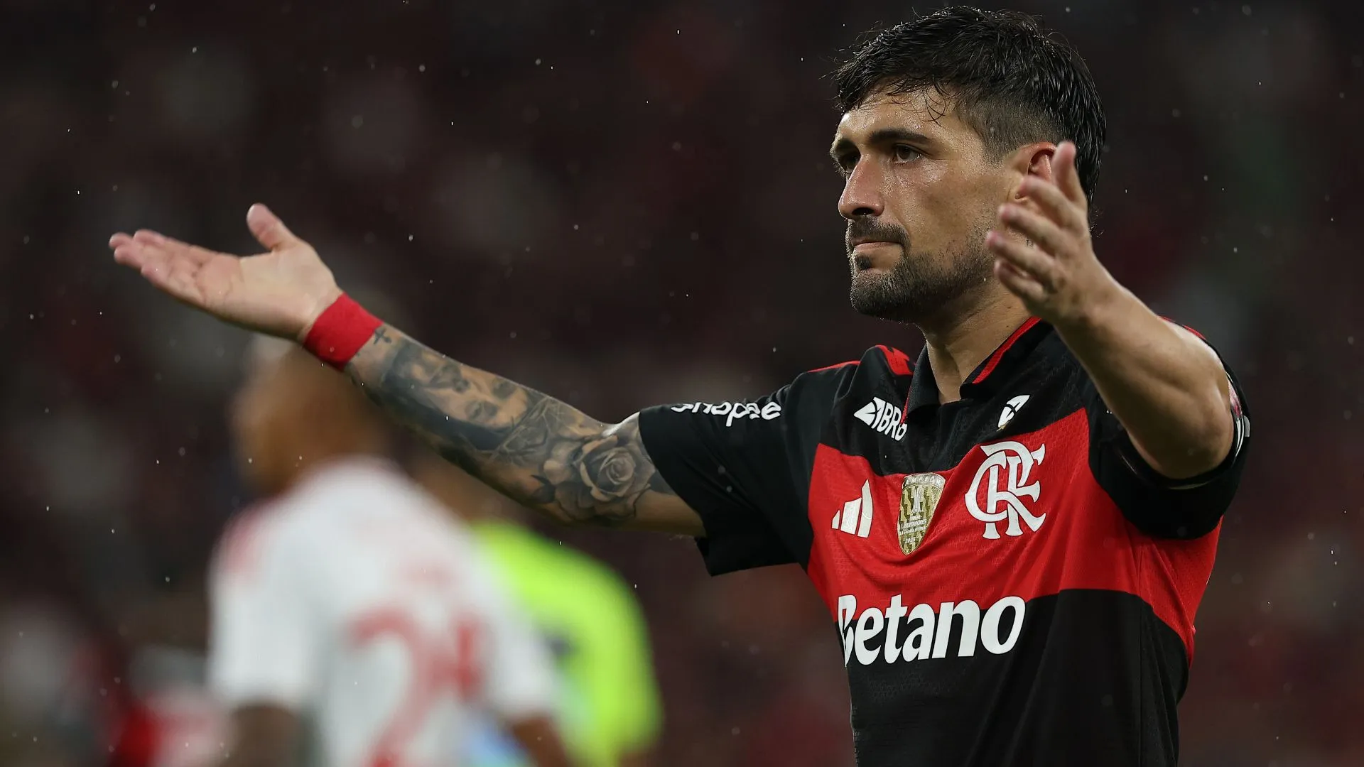 Arrascaeta é protagonista em jogos do Flamengo (foto: Wagner Meier/Getty Images)