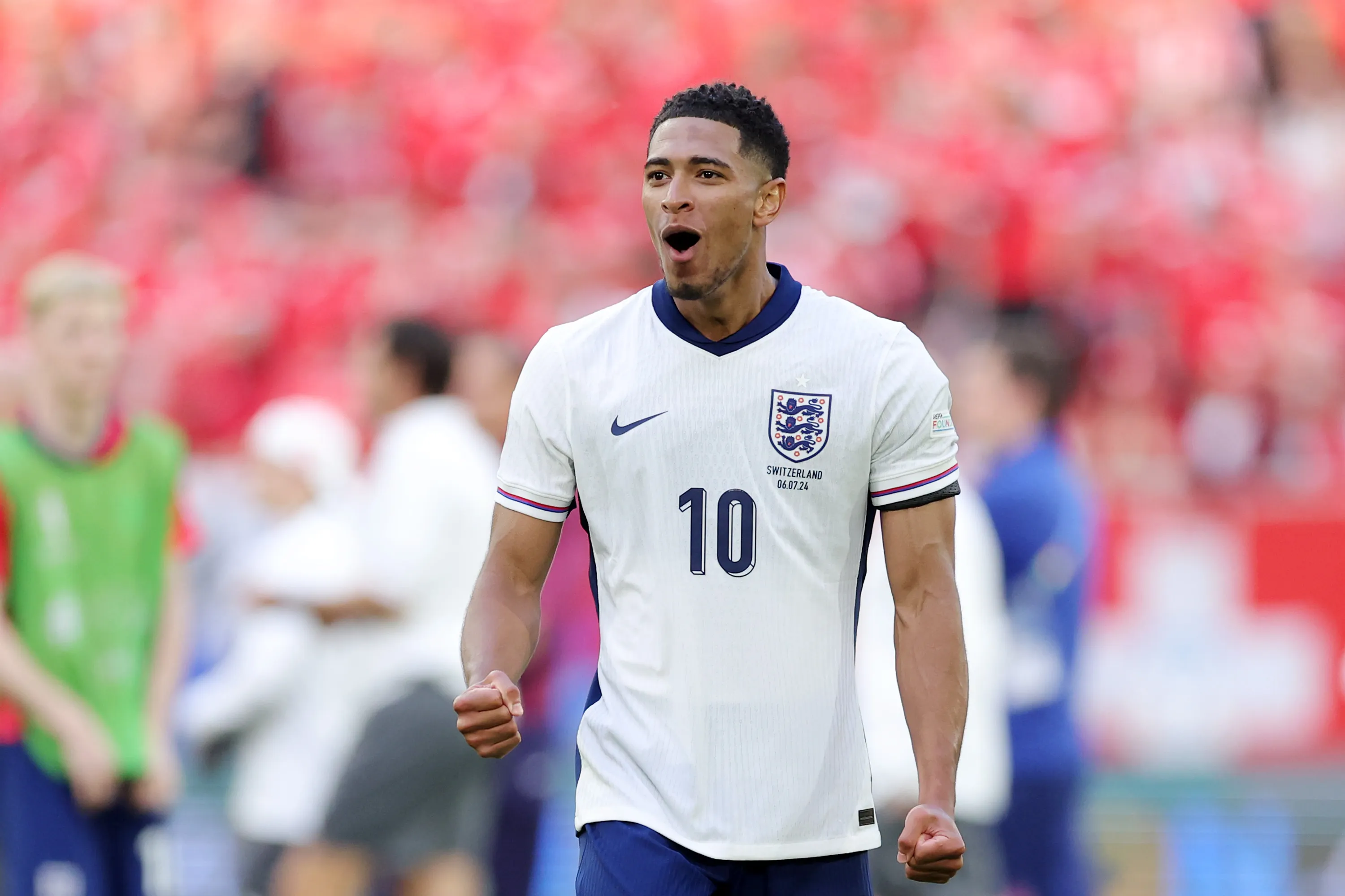 Jude Bellingham aparece como uma das esperanças dos torcedores (Foto: Alex Livesey/Getty Images)