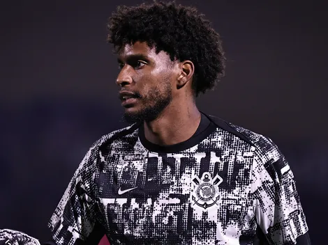 Besiktas faz proposta por Hugo Souza, do Corinthians