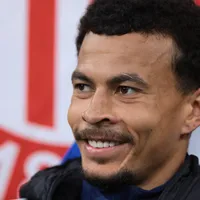 Dele Alli treina individualmente no Tottenham e espera novo clube