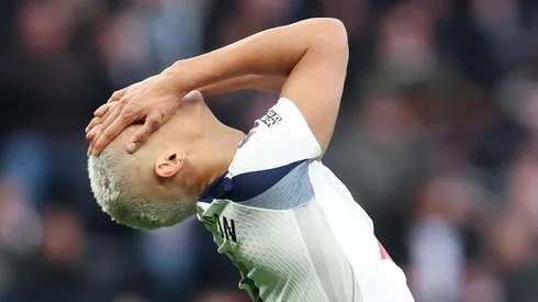 Richarlison, do Tottenham Hotspur, reage durante a partida da Premier League entre Tottenham Hotspur e Sunderland, no Tottenham Hotspur Stadium, em 04 de janeiro de 2026, em Londres, Inglaterra. (Foto de Julian Finney/Getty Images)