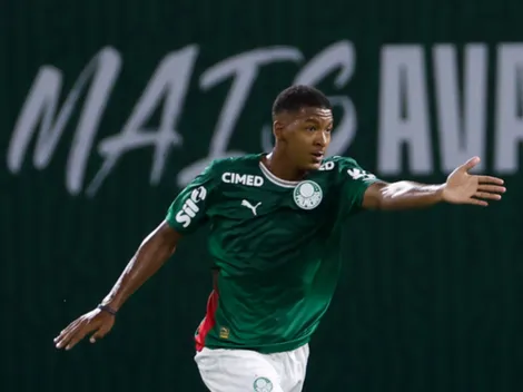 Porto tem interesse em João Paulo, jovem volante do Palmeiras