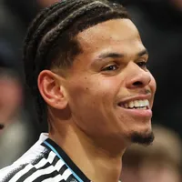 Com gol de Osula no fim, Newcastle vence o Manchester United