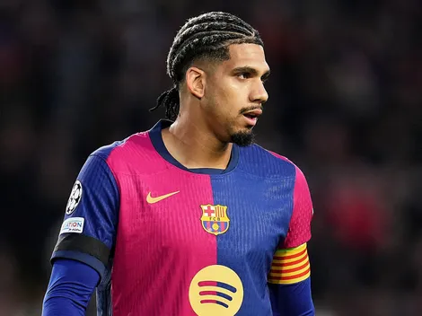 Ronald Araújo foi testado como centroavante