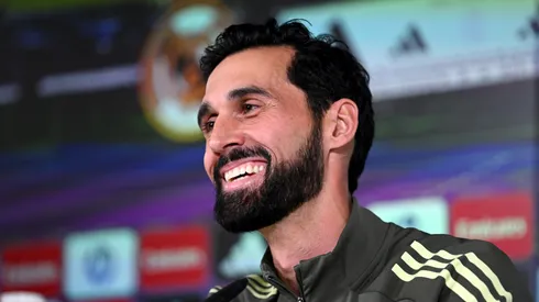 Álvaro Arbeloa durante entrevista no Real Madrid (Denis Doyle/Getty Images)
