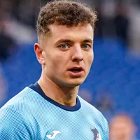 Asllani, alvo do Barça, tem sonho de atuar no clube