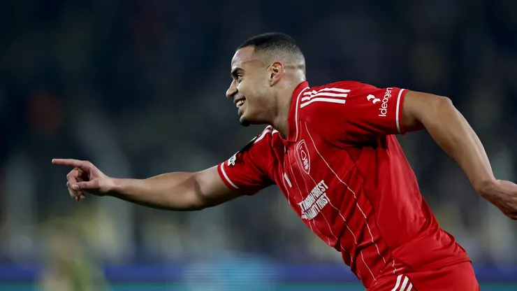 Murillo comemora gol pelo Nottingham Forest (Burak Kara/Getty Images)