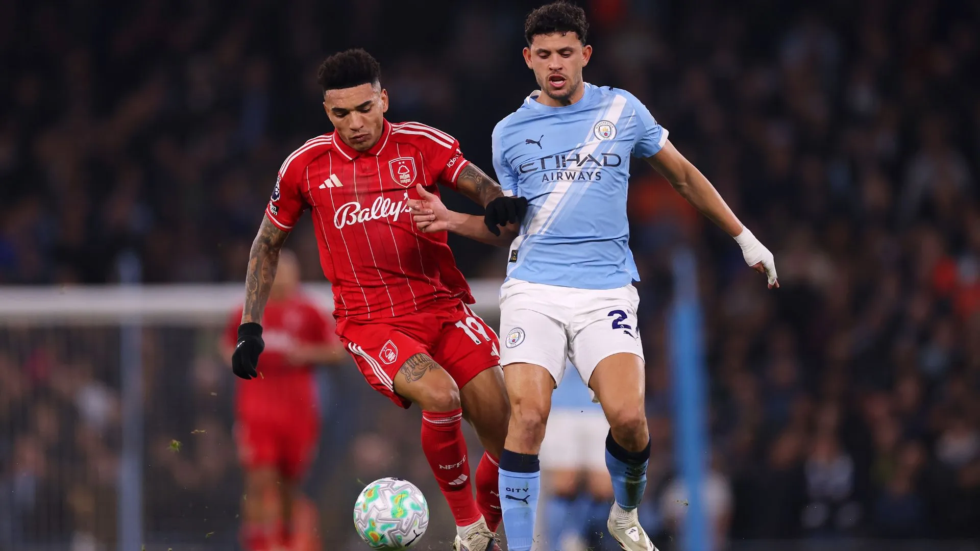 Lance de Igor Jesus pelo Nottingham Forest contra o Man. City (foto: Carl Recine/Getty Images)