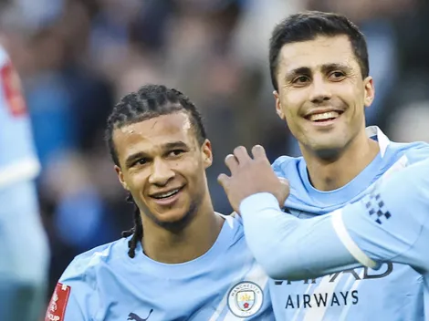 Deco aprova contratação de Aké para o Barcelona