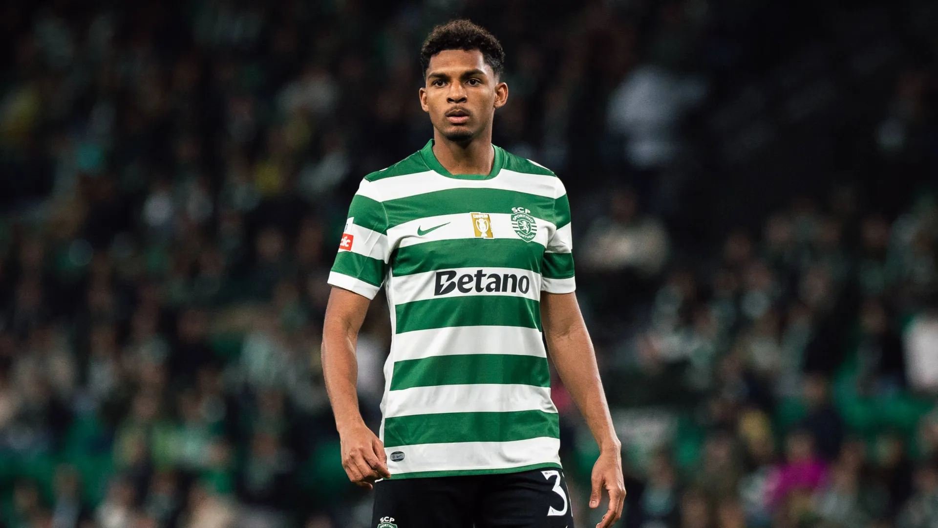 Luís Guilherme com a camisa do Sporting 