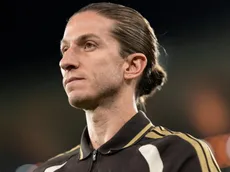 Corinthians descarta Filipe Luís e prioriza Gallardo