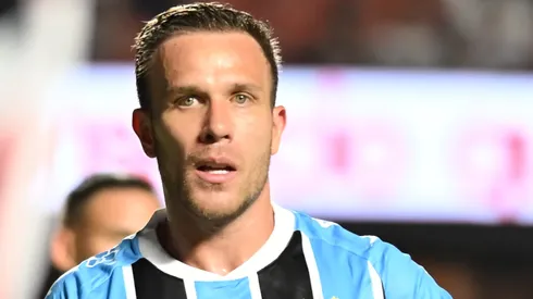 Como pode dar chapéu no Grêmio e comprar Arthur por R$ 55 milhões junto a Juventus. Foto: Jota Erre/AGIF