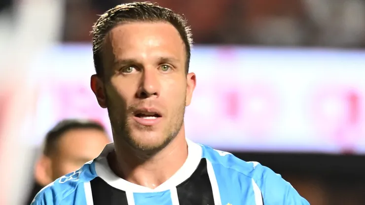 Como pode dar chapéu no Grêmio e comprar Arthur por R$ 55 milhões junto a Juventus. Foto: Jota Erre/AGIF