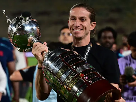 Filipe Luís não tem licença para treinar clube europeu