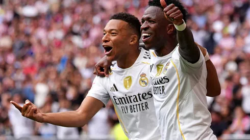 Vini Jr. e Mbappé comemoram gol juntos. Angel Martinez/Getty Images.