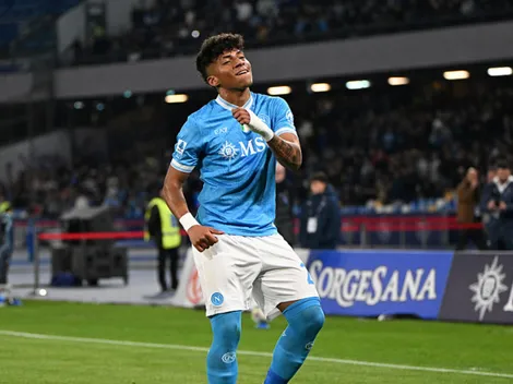 Titular de Conte, Alisson Santos marca golaço em Napoli x Torino