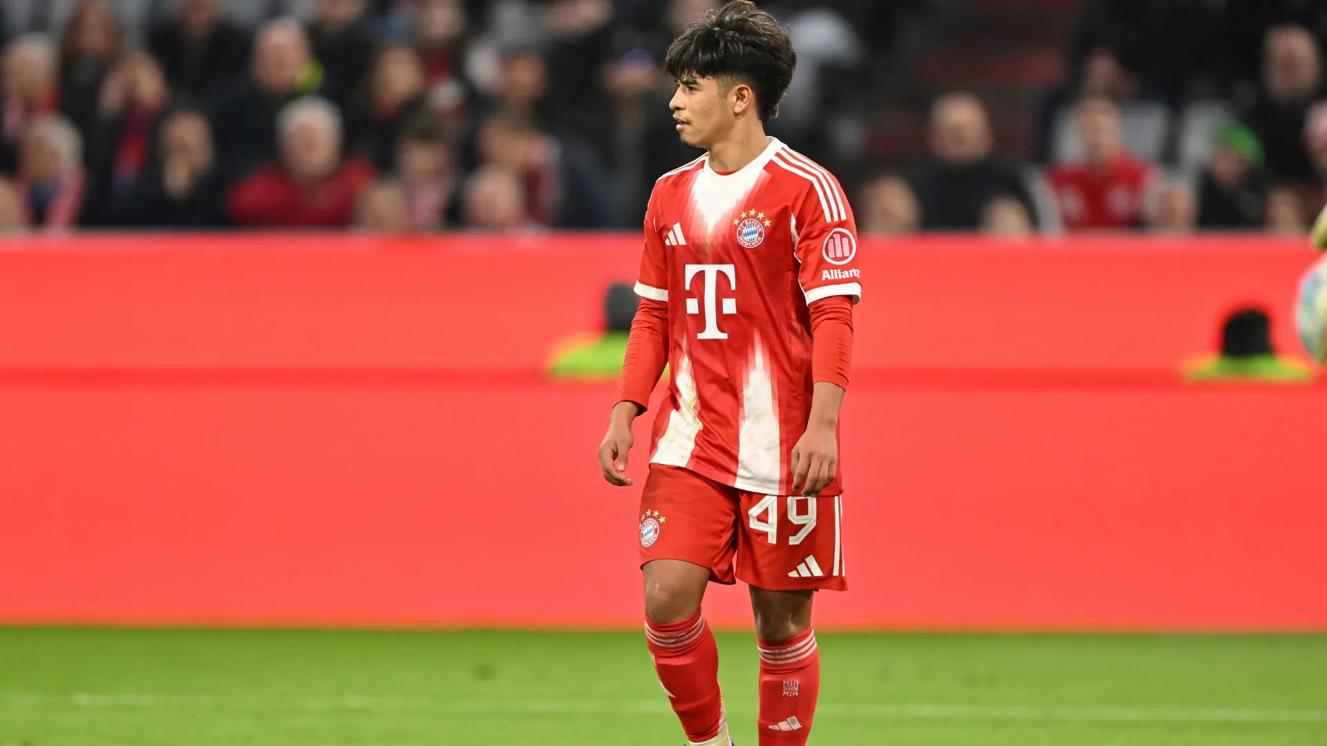 Jogador entrou em campo durante o segundo tempo (foto: Sebastian Widmann/Getty Images)
