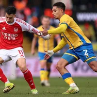 Gabriel Martinelli dá uma assistência em classificação do Arsenal