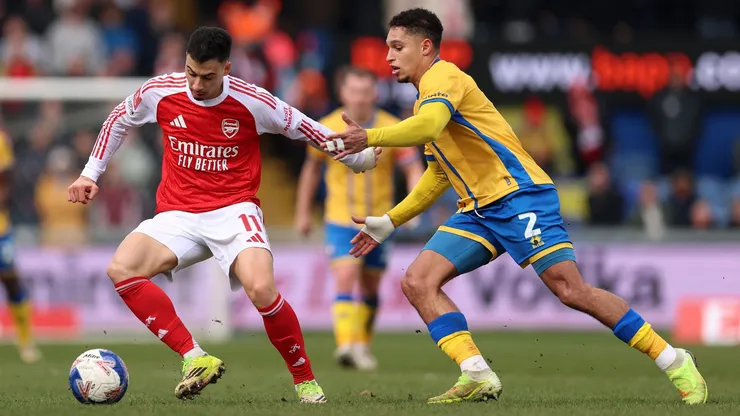 Gabriel Martinelli foi acionado para o jogo entre Arsenal e Mansfield Town