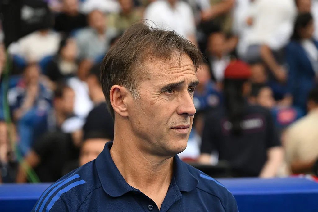 TASHKENT, UZBEKISTAN – JUNE 10: Julen Lopetegui, Head Coach of Qatar, looks on prior to the FIFA World Cup Qualifier match between Uzbekistan and Qatar at Milliy Stadioni on June 10, 2025 in Tashkent, Uzbekistan. (Photo by Anvar Ilyasov/Getty Images)