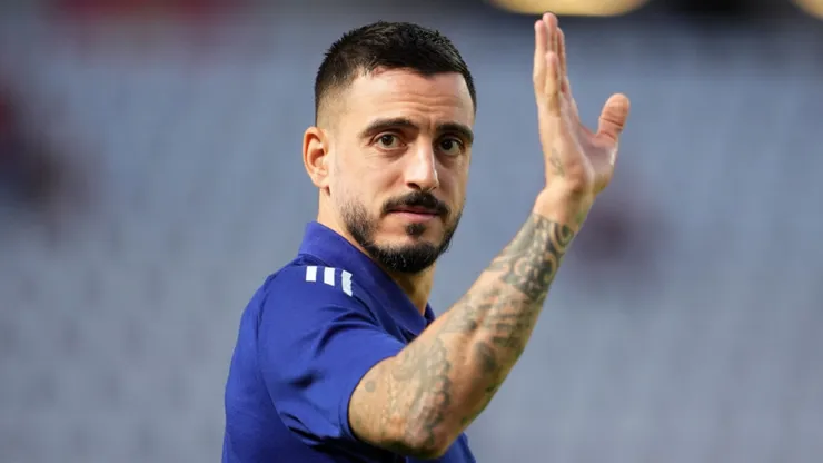 Joselu durante aquecimento pela Seleção da Espanha. Mateo Villalba Sanchez/Getty Images.