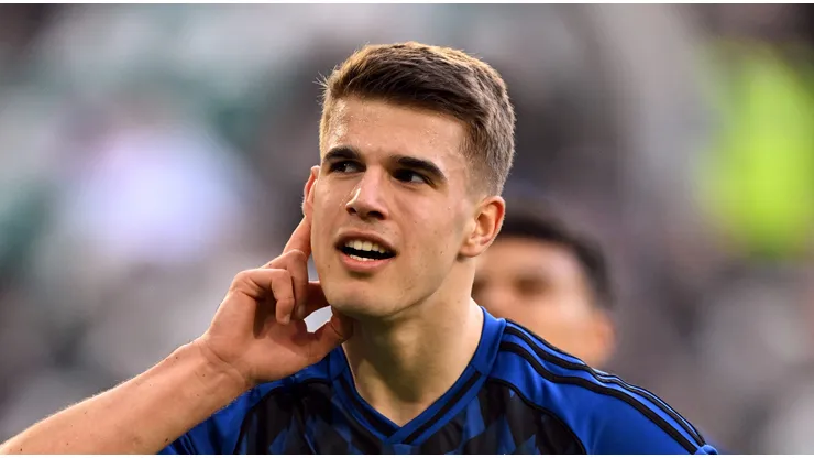 Barcelonamira Luka Vuskovic e agente da joia dá resposta enigmática. (Photo by Stuart Franklin/Getty Images)