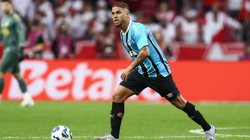 Cuéllar está de saída do Grêmio