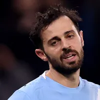 Torcedores brasileiros discutem chegada de Bernardo Silva