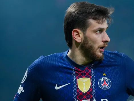 Kvaratskhelia entra na mira do Manchester United