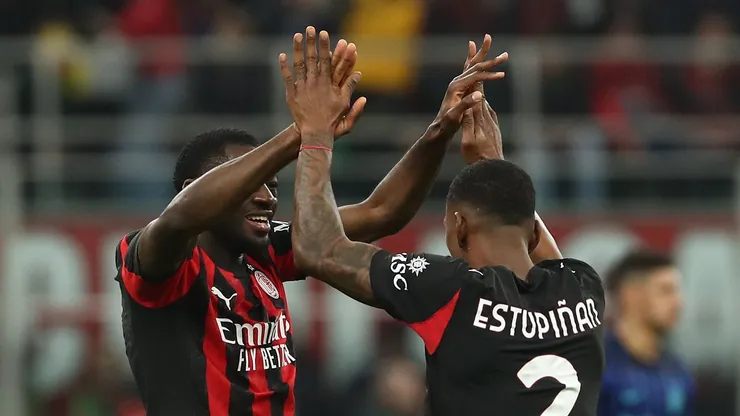 Milan vence o Derby della Madonnina contra a Inter de Milão na Série A. (Photo by Marco Luzzani/Getty Images)