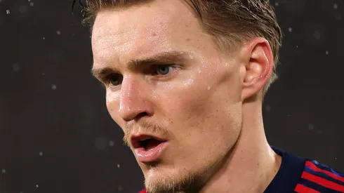 Martin Odegaard é alvo do Manchester United. (Photo by Carl Recine/Getty Images)