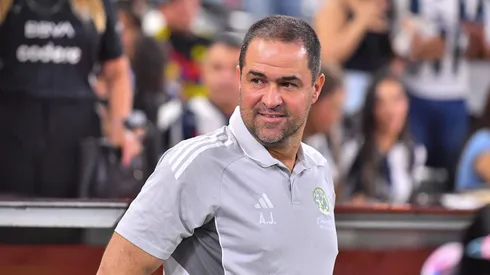 O técnico André Jardine em jogo do América-MEX (Azael Rodriguez/Getty Images)