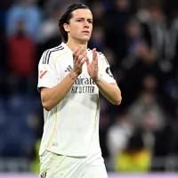 Álvaro Carreras sofre lesão muscular na panturrilha direita