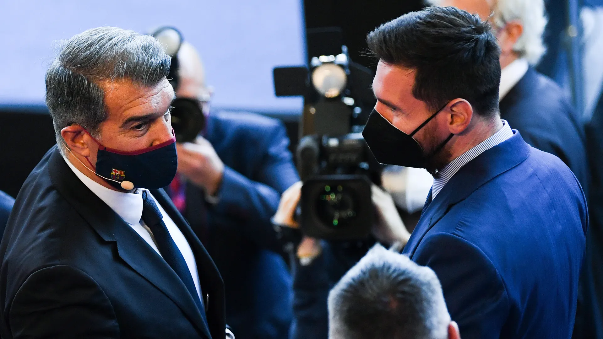 Joan Laporta ao lado de Messi