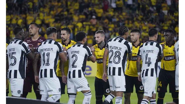Botafogo x Barcelona de Guayaquil, se enfrentam novamente nesta terça (10), pelo jogo de volta da Libertadores. Foto: IMAGO / Agencia Prensa-Independiente