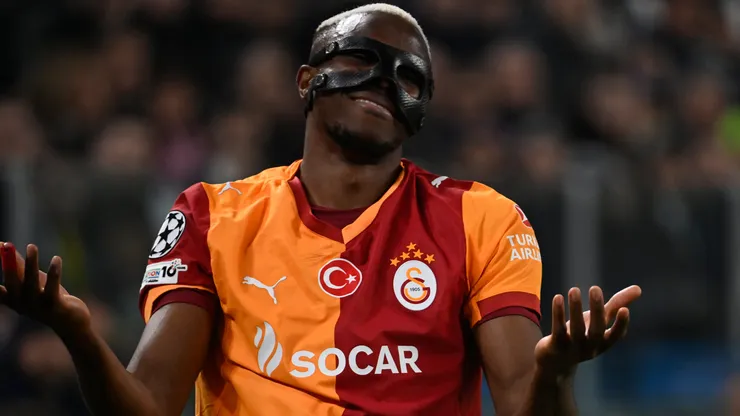 Osimhen em campo com as cores do Galatasaray. Foto: Stefano Guidi/Getty Images