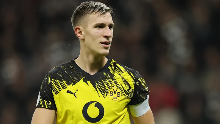 Schlotterbeck em campo pelo Borussia Dortmund. Foto: Alex Grimm/Getty Images