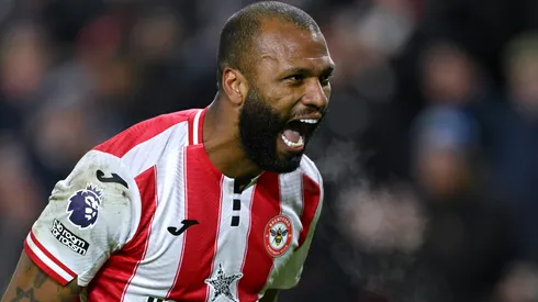 Igor Thiago em campo pelo Brentford. Foto: Shaun Botterill/Getty Images