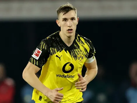 Dortmund oferece renovação a Schlotterbeck que afasta Real Madrid