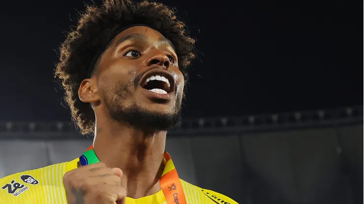 Hugo Souza quer jogar na Europa e Corinthians topa negociá-lo por R$ 78 milhões. (Foto: Buda Mendes/Getty Images)