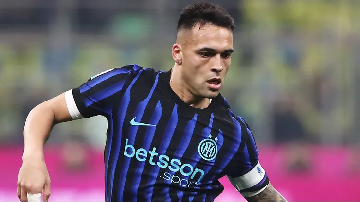 Lautaro Martínez em partida da Inter de Milão. (Photo by Marco Luzzani/Getty Images)
